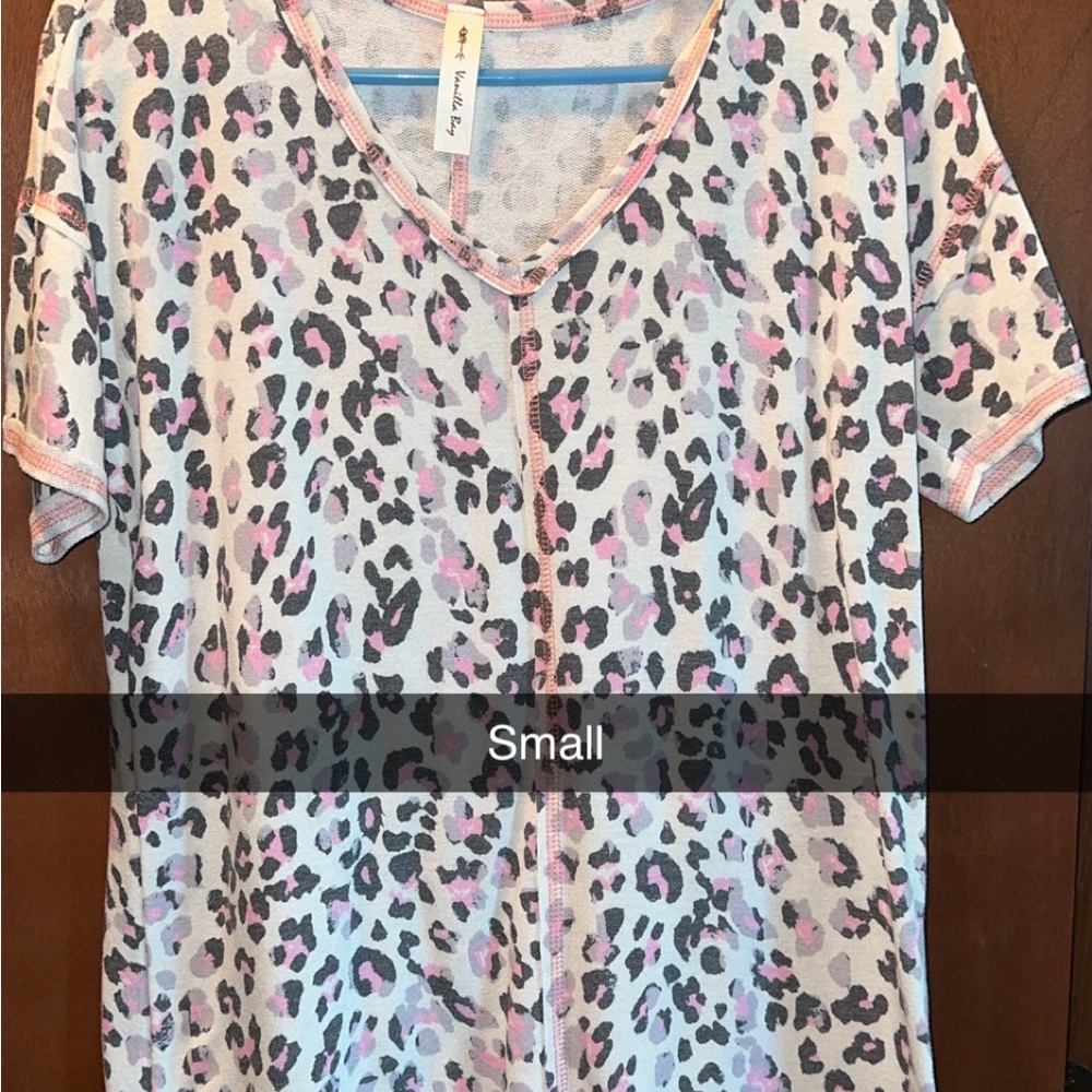 Leopard Print Short Sleeve Top